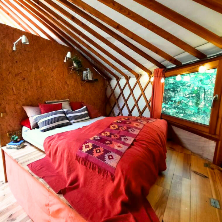 Hillside Yurt Between Meadow and Forest
