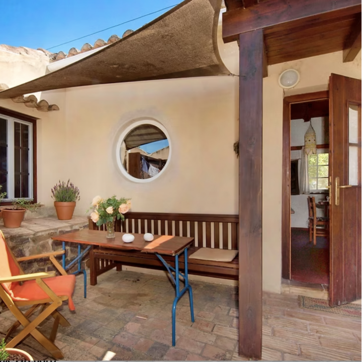 Casa on regenerative farm