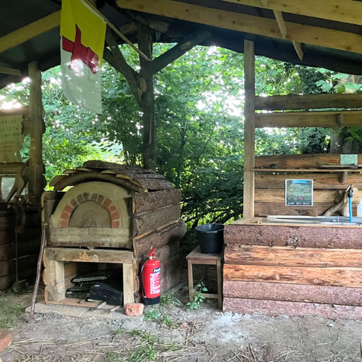The Lakeside Burrow